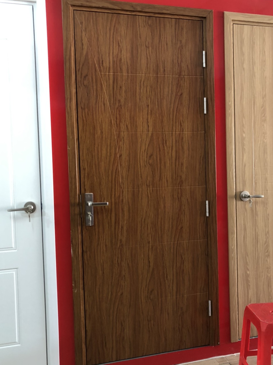 cửa nhựa gỗ composite sơn LUXURY