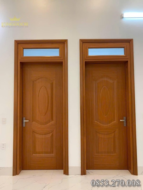 cửa thép vân gỗ 1 cánh ô thoáng kính 