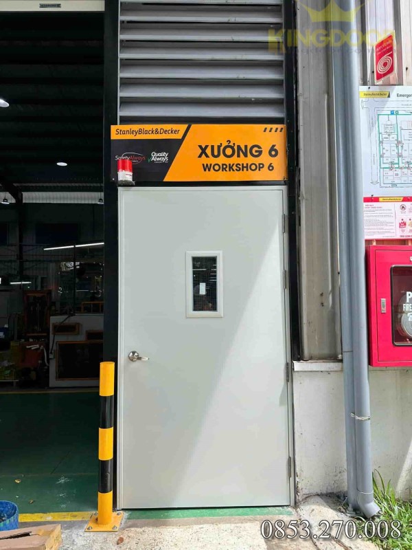 cửa thép chống cháy có ô kính tại Nha Trang